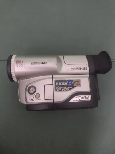 Câmera Samsung SCL600 Hi8 Zoom 500x