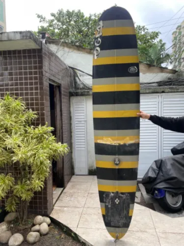 Pranchão 9 pés com reparo no meio, sem bolha para reformar e da início as aulas !!!!