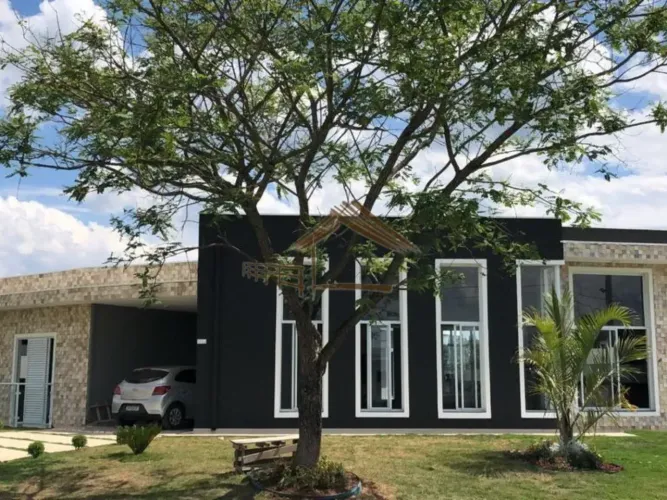 Excelente casa com 4 dormitórios, área gourmet e piscina no Ninho Verde.