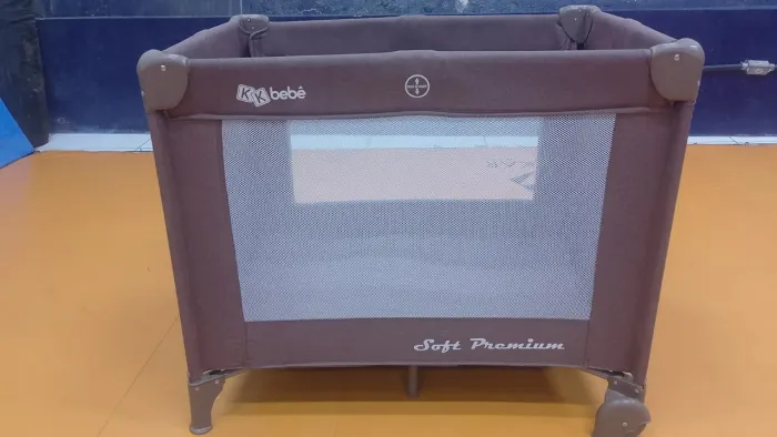 Vendo quadrado para bebê