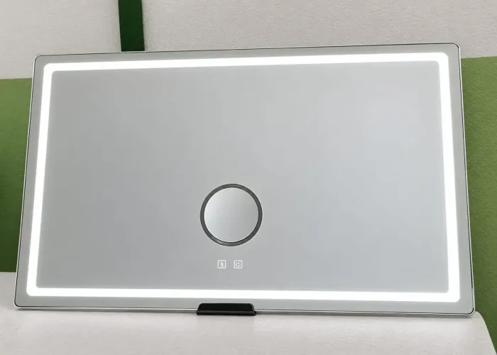 Espelho retangular com Led, touchscreen, lente de aumento.