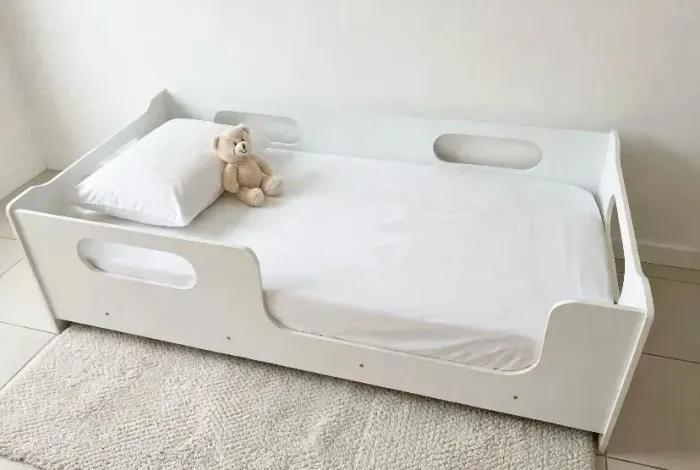 Cama infantil Encanto - MONTESSORIANA