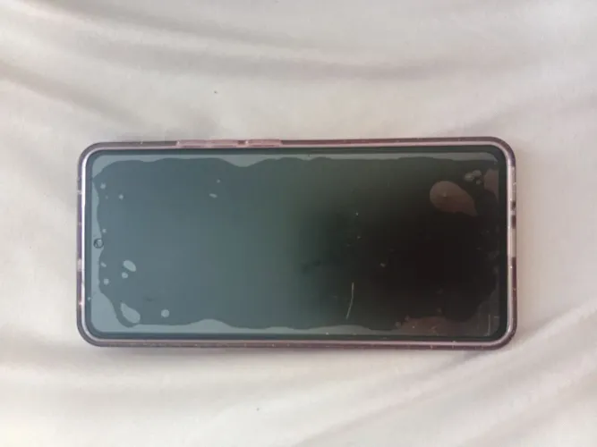 Esse celular é o redmi note 14 5g mas eu não consegui colocar aí nas informações masé o 14
