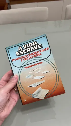 Livros por 10,00 cada
