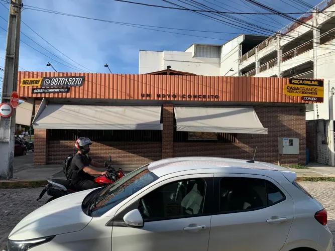FACHADA METÁLICA GALVANIZADA EM GALVALUME - 34 m²