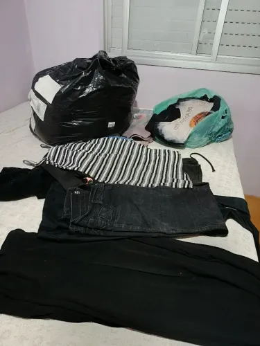 Roupas, Calçados e outros