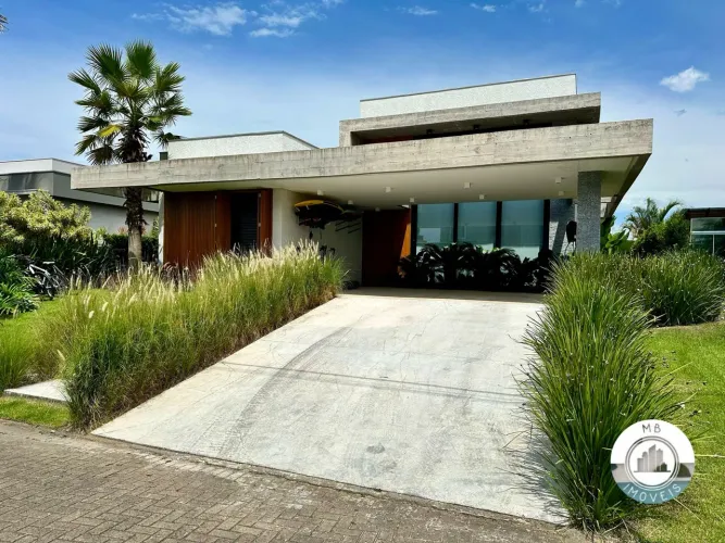 Casa Térrea de alto padrão com 4 suítes condominio Ocean Side em Torres - RS