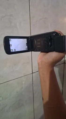Canon VIXIA HF R70 Full HD Wi-Fi Zoom 57x + Carregador + Bolsa
