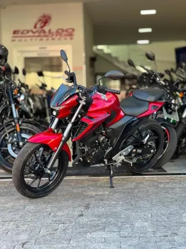 YAMAHA FZ25 FAZER 2025 localizada. Rua barão de Jacareí 1025 Jacareí
