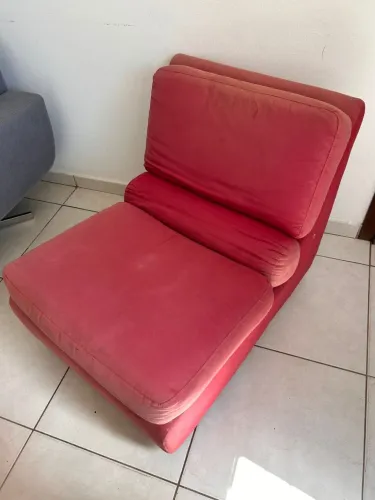 Poltrona Moderna Vermelha - Estilo Lounge - Confortável