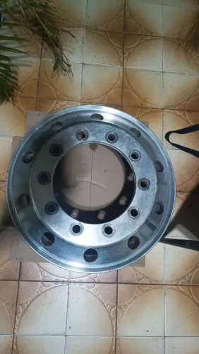 Vendo roda de alumínio 