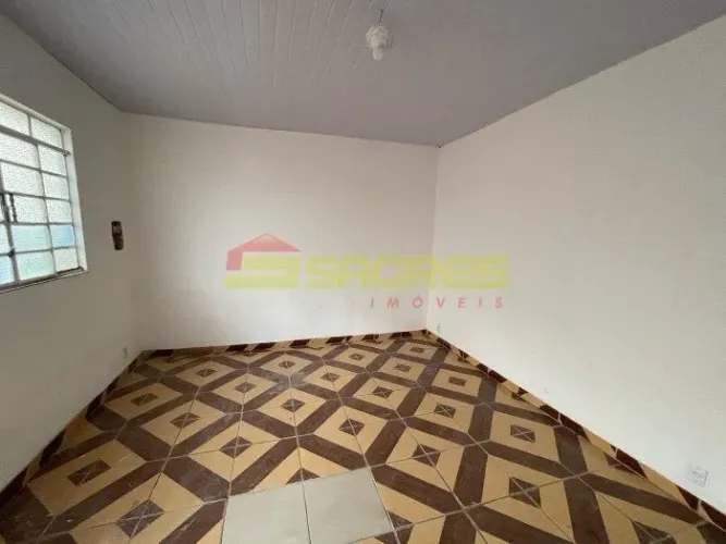 Casa com 01 dormitório na Vila Guilherme por R$ 1.450,00