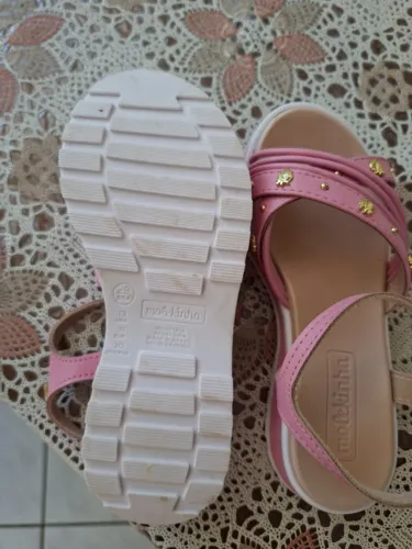 Vendo sandália infantil, tamanho 29