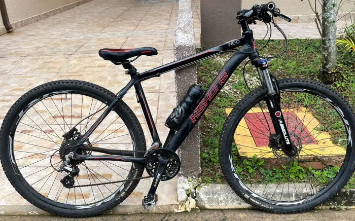 Bicicleta HigHone aro 29