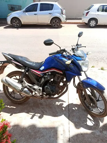 Titan 160 
