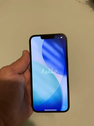 iPhone 13 128GB verde sem detalhes 