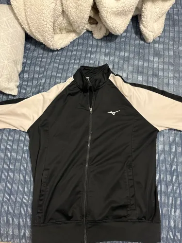 Kit Mizuno
