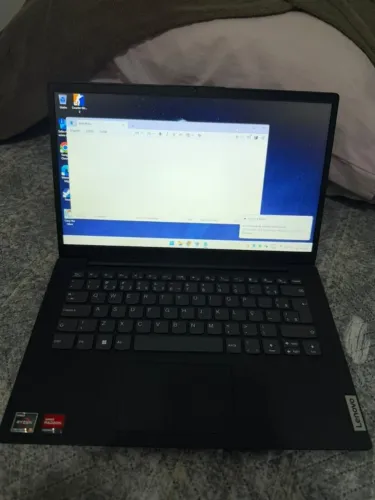 Lenovo V14 G4