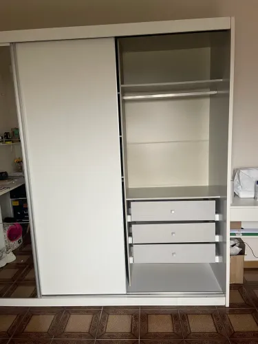 Guarda-Roupa de Casal