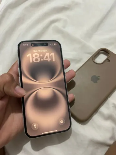 IPHONE 16