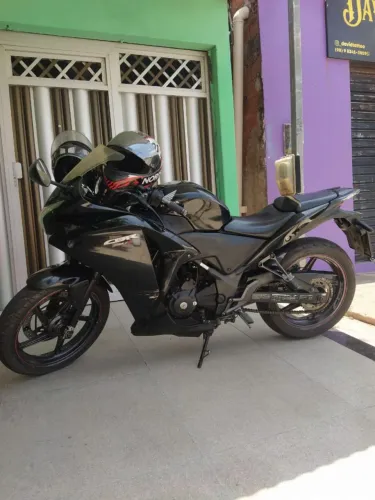 Moto esportiva