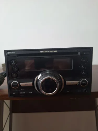 Multimidia original Pajero TR4 2013