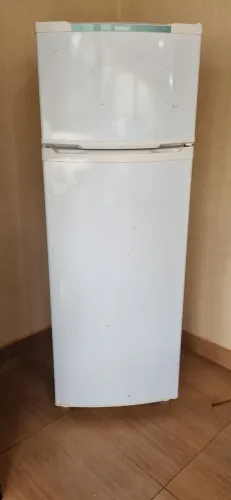Vendo Geladeira Cônsul