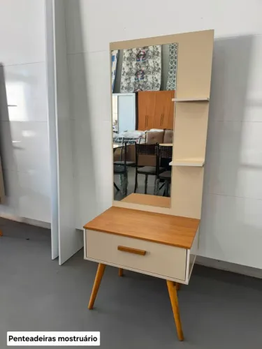 Penteadeiras mostruário - $450,00 A vista ou 12x 42,81 no cartão de crédito