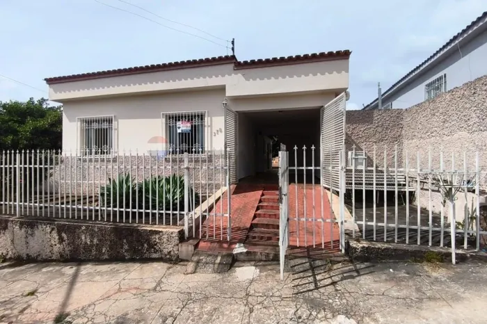 "Charmosa Casa Familiar em Jardim Glória para Alugar"