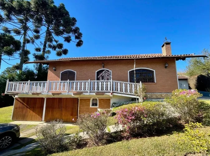 Oportunidade em Campos do Jordão! Casa encantadora no Jardim Califórnia região de Abernéss