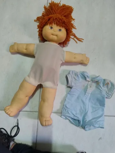 Boneca antiga quem me quer