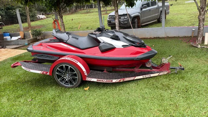 Jetski 2024 325 vermelho