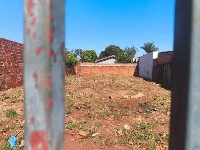Terreno no jardim novo horizonte, em Dourados,.