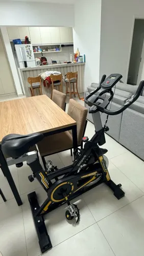 Bicicleta Ergométrica pouco uso
