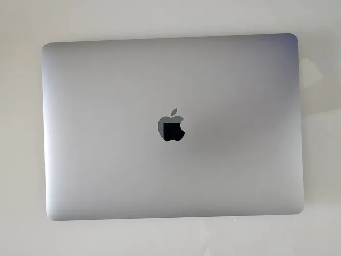 MacBook Air M1 13.3" 256 GB e 8GB | Cinza-Espacial | Impecável + Carregador Original