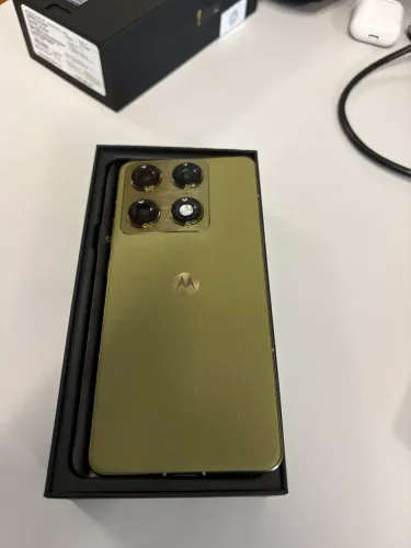 Motorola signature 512gb