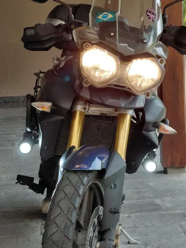 Vendo tiger 800 abaixo da fioe