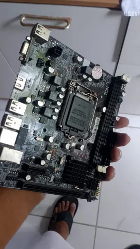 PLACA MÃE SEMINOVA (NA CAIXA) 120$