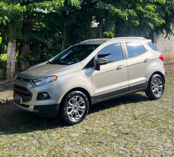 Ford Ecosport Freestyle 1.6 16V Flex 5P 2014