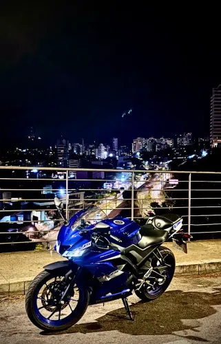 Vendo R15 azul 2024 (nunca caiu) quitada
