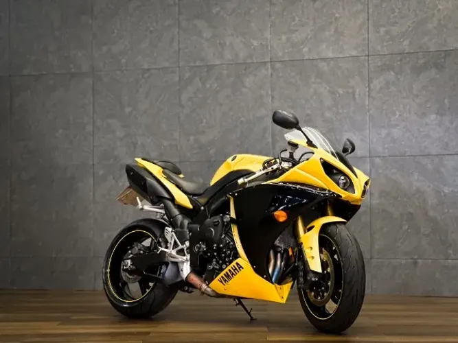 YAMAHA YZF R1 CROSSPLANE 2009/2009
