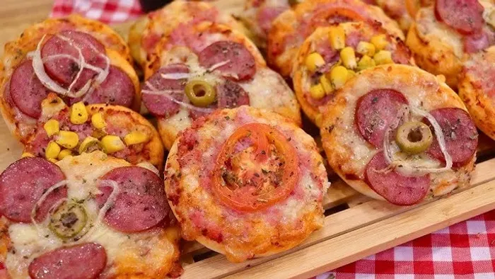 Mini pizzas.