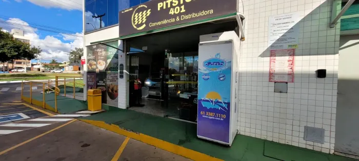Conveniência em posto de gasolina 
