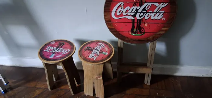 Mesa e 2 cadeiras Bom estado