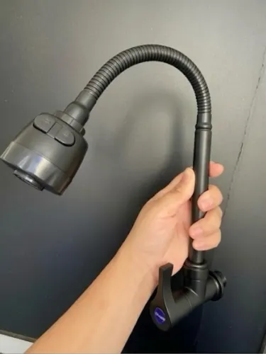 TORNEIRA GOURMET FLEXÍVEL PRETA (PRÁTICA E MODERNA) (NOVO)