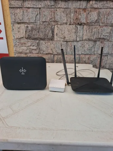 Vendo dois model R$299