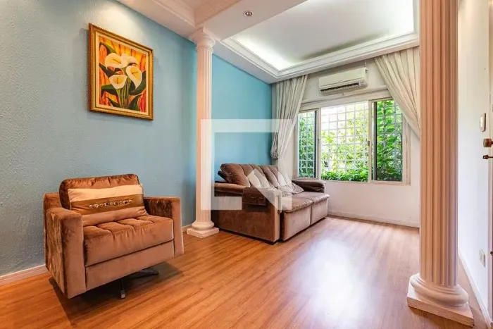 Casa à Venda - Vila Madalena, 3 Quartos, 200 m2