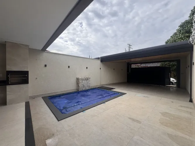 Jardim América casa 3 suites, churrasqueira, piscina, Goiânia, GO