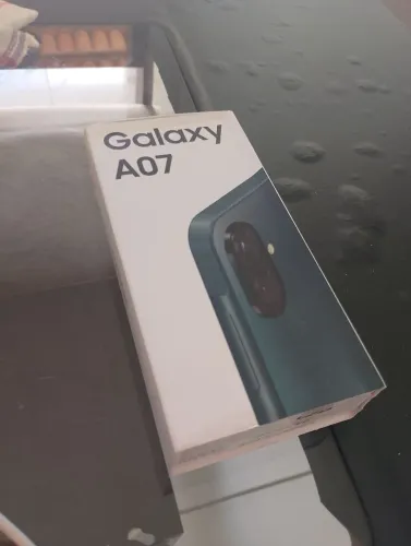 Vendo celular novo na caixa 