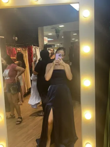 Vestido de Formatura Azul Marinho com fenda - Nunca usado